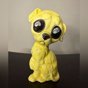 Cute puppy ceramic statue, puppy eyes